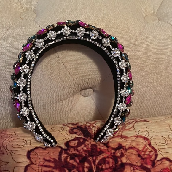 Rhinestone Padded Headband - Picture 3 of 5